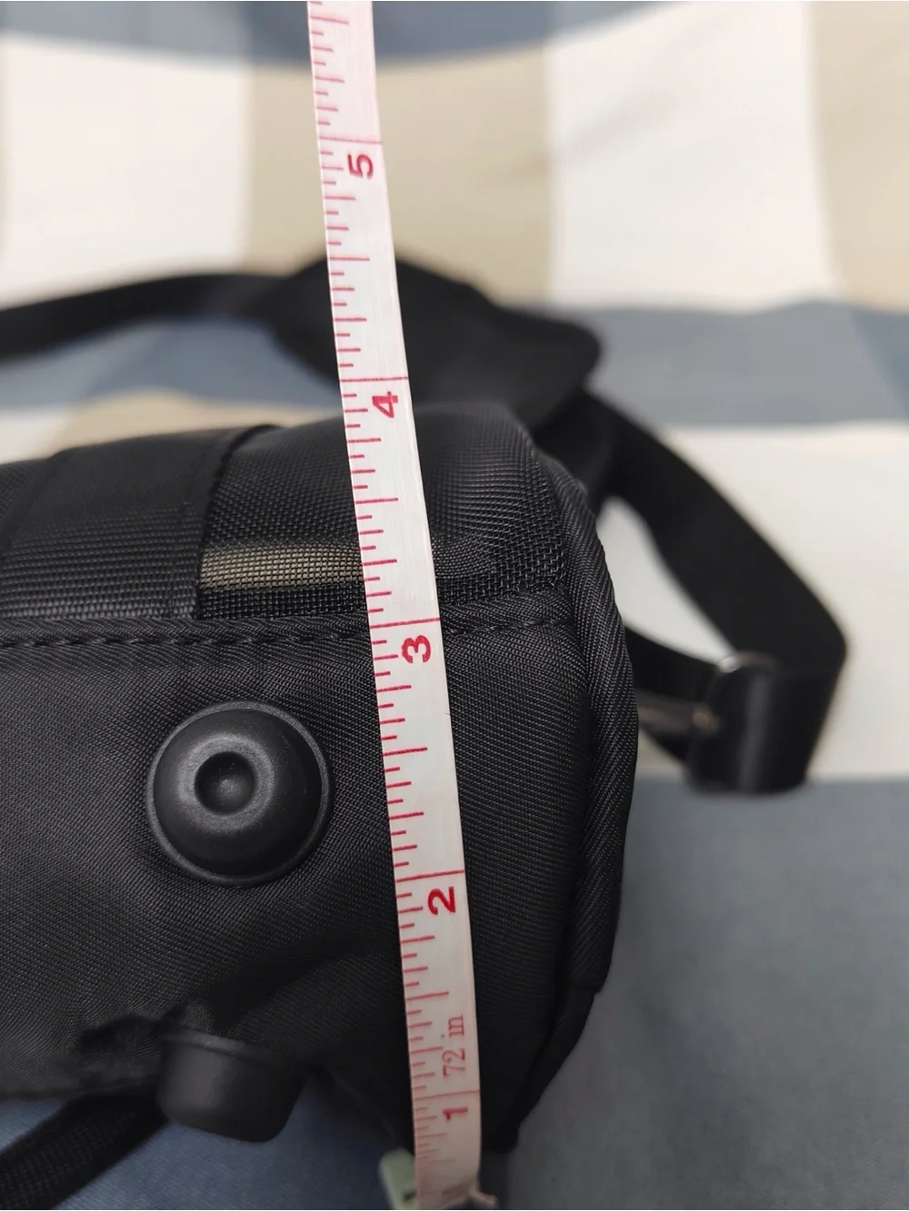 😍ALO Yoga Black Compact Mesh Crossbody Satchel with Adjustable Strap